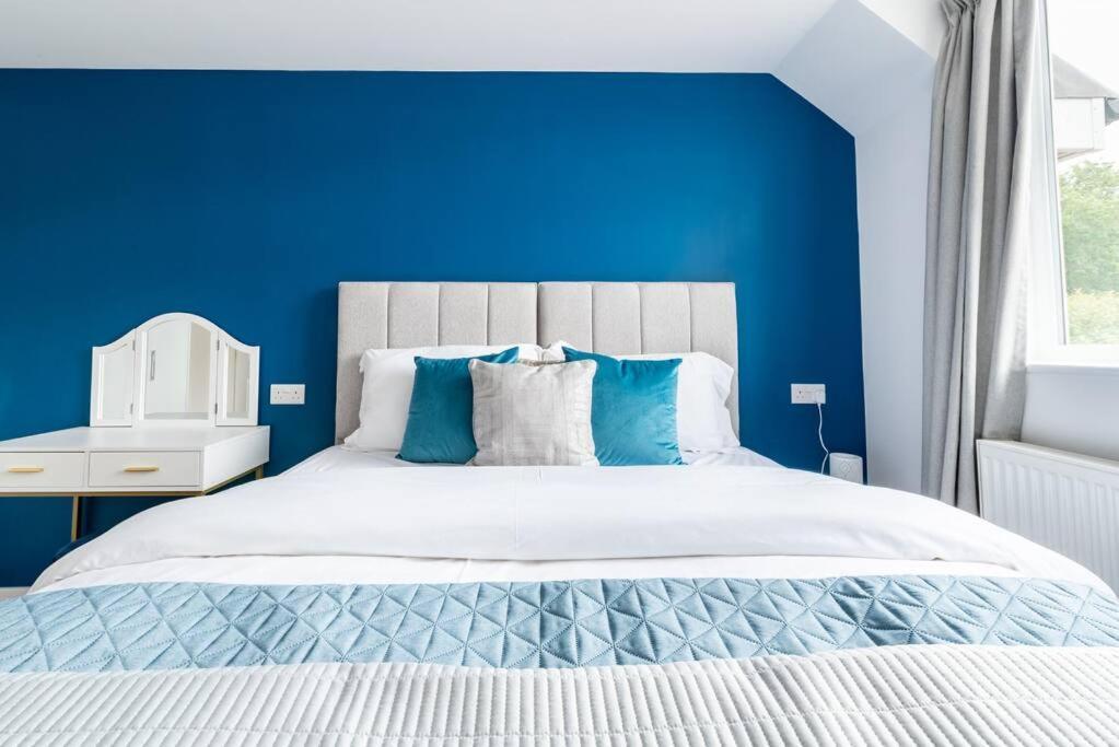 Dunstan House Luxury Holiday Home With Free Parking Oksford Zewnętrze zdjęcie